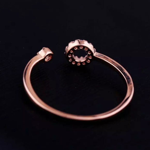 NEW 18k Rose Gold Diamond Circle Adjustable Ring - Picture 5 of 6